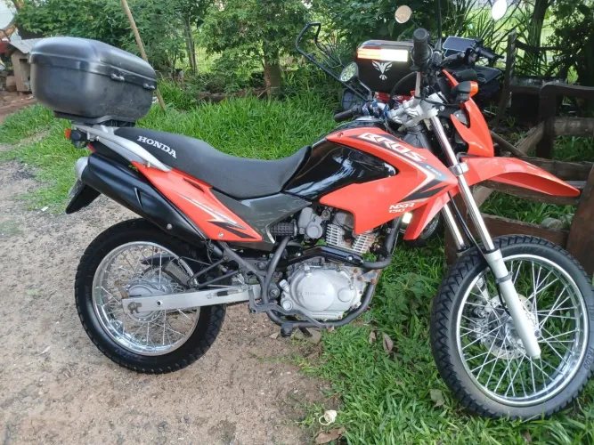 Moto de garagem 