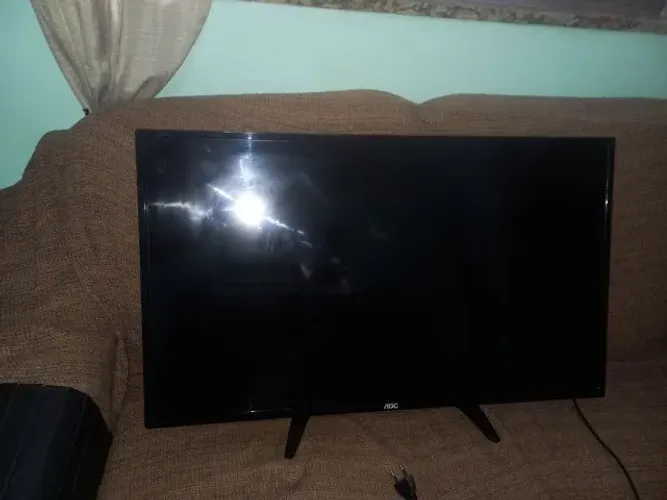 TV LED OAC 32" (Modelo LE32S5970s) - Perfeito Estado!