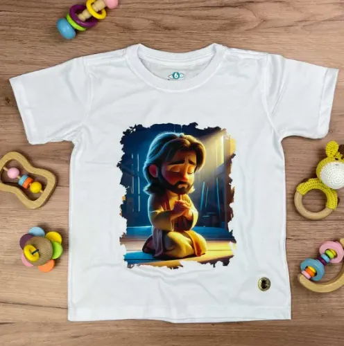 Camiseta Infantil Branca Jesus Orando Tam 4 Nova