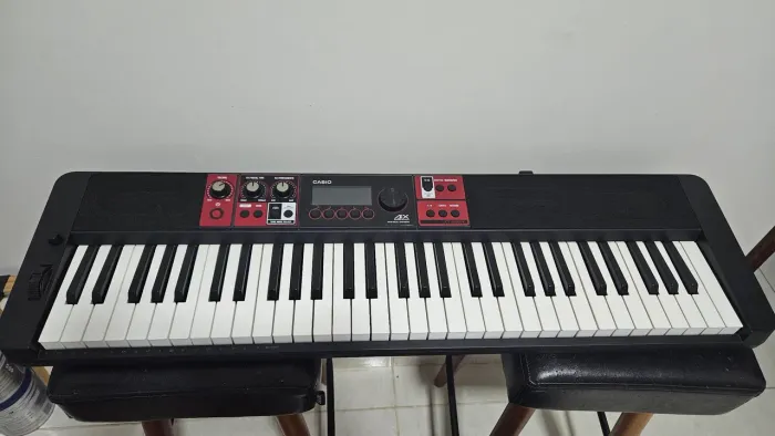 Teclado Casio CTS 1000v