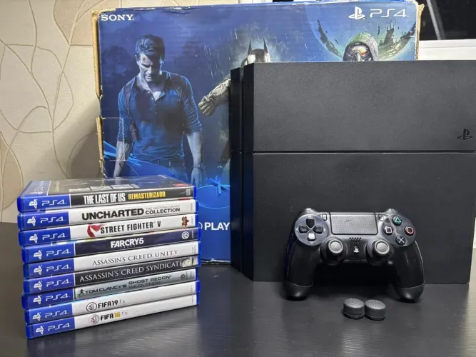 PS4 FAT 500GB + 8 Jogos Mídia Física + 1 Controle