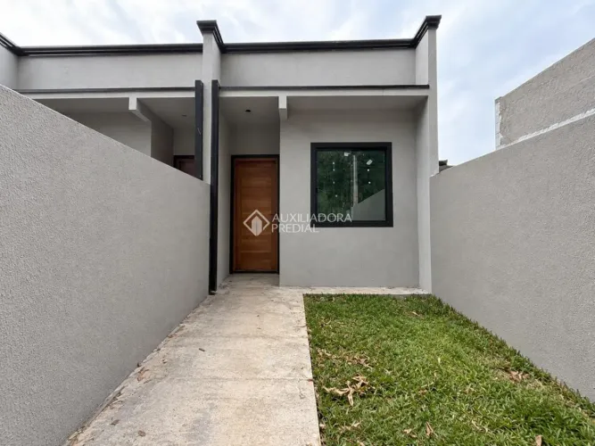 Casa térrea com 02 quartos, á venda no Tatuquara
