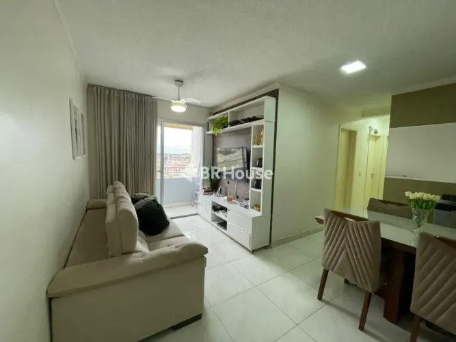 Porto | Apartamento 3 quartos, sendo 1 suite
