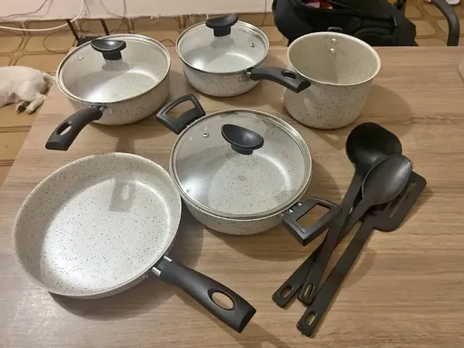 Jogo de Panelas 8 peças + Brinde exclusivo - Loja Loxee Store