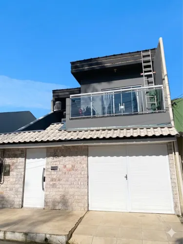 CASAS PARA ALUGAR OU VENDER - PRONTA PARA MORAR!