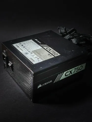 Fonte real Corsair 750w
