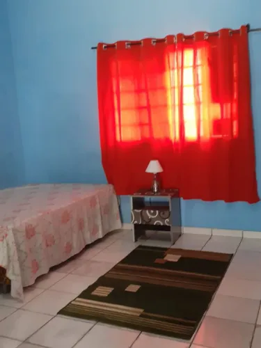 Alugo kitinet mobiliada para solteiro (A)