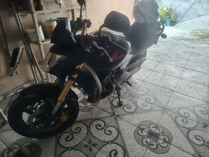Hornet cb600 2009