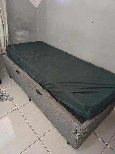 Desapego cama box solteiro com colchão