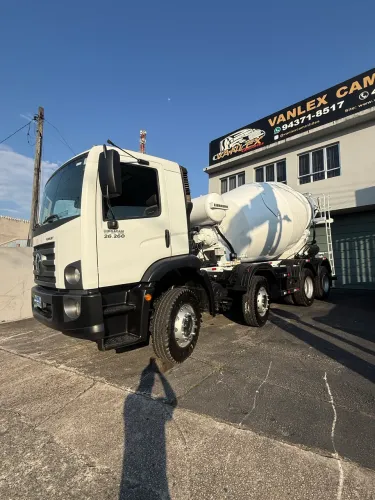 Vw 26260 2023 betoneira 41.000km Bitruck traçado