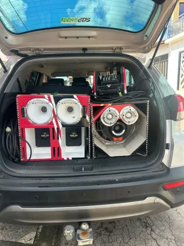Vendo caixa trio completinha