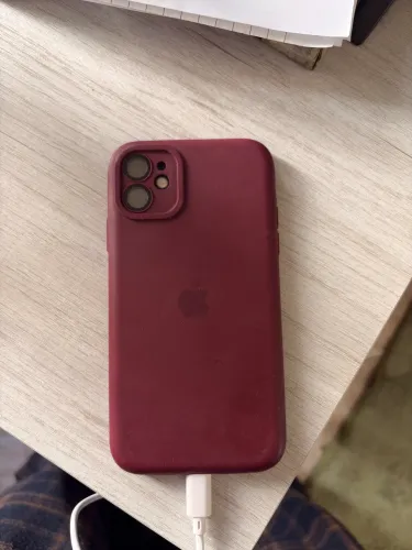 iPhone 11 64GB em excelente estado