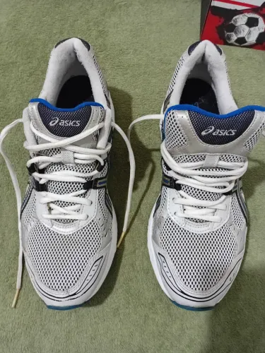 Tênis asics 40 original