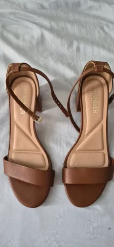 Sapato Gabriela marrom