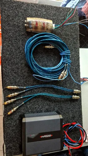 Vende-se caixa trio completa 