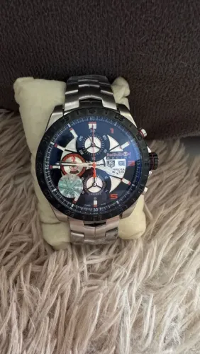Relógio Tag Heuer edição Red bull