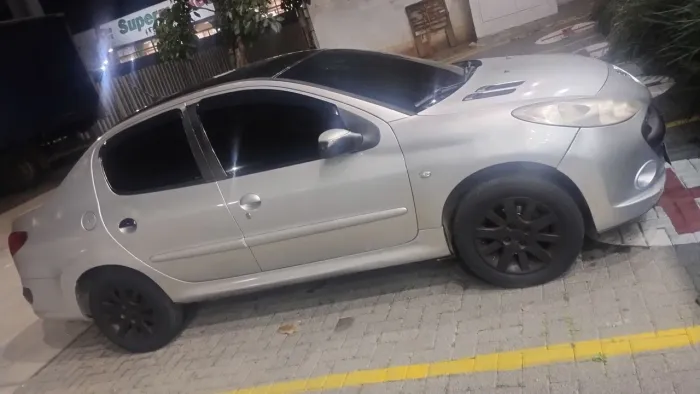 Peugeot 207 Sedan Passion XS 1.6 Flex 16V 4P 2009