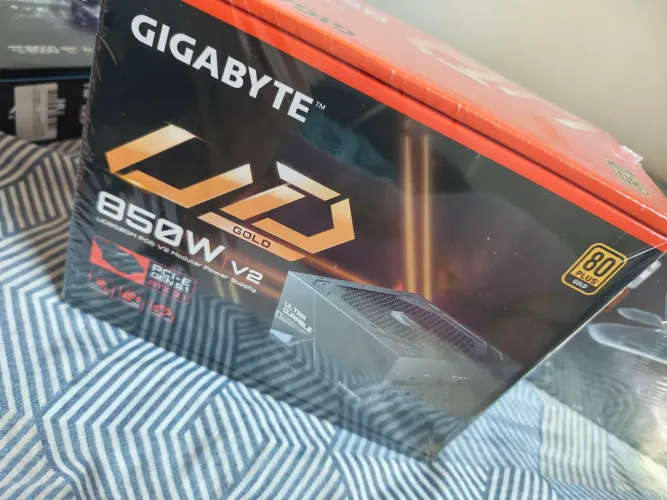 Fonte gigabyte ud V2 850w Gold Full módular