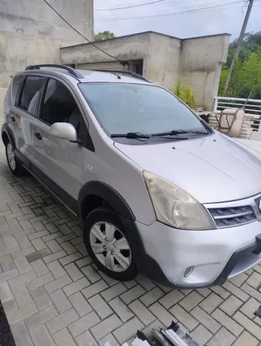 Nissan Livina X-gear Sl/X-gear 1.8 Flex F. Aut. 2012