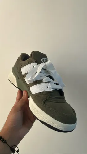 Adidas fórum 2000