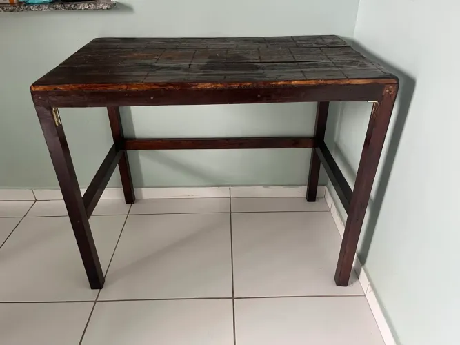 Mesa em madeira