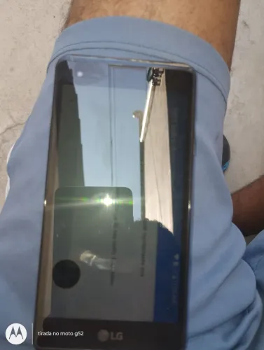 Celular LG K200 semi novo