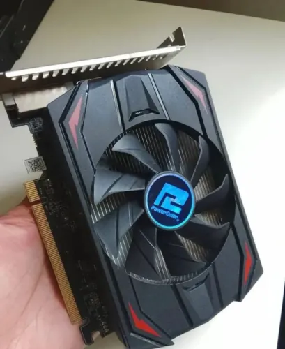 RX 550 4GB - POWECOLOR