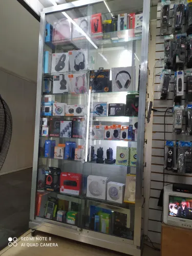 Vitrine 500,00