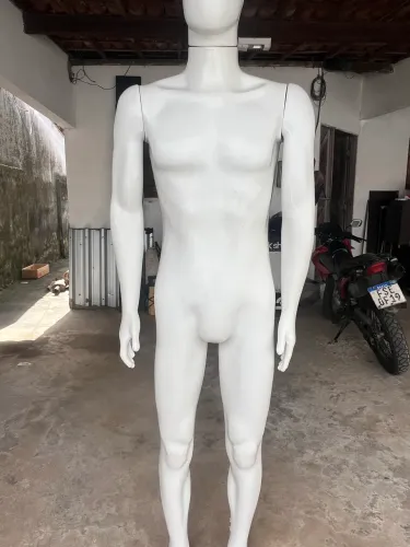 MANEQUIM