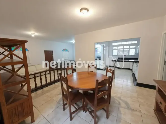 Casa à Venda | Ampla e com Unidades Independentes