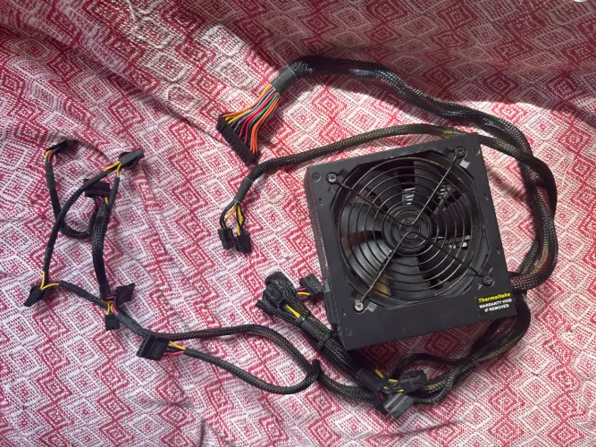 Fonte 500W 80Plus Branca