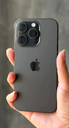 iPhone 15 Pro seminovo 