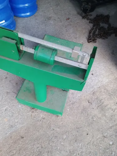 Vende se balança analógica industrial semi nova