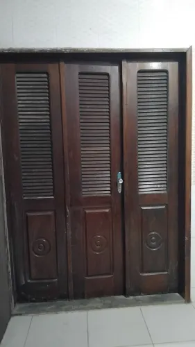 Portas de madeira