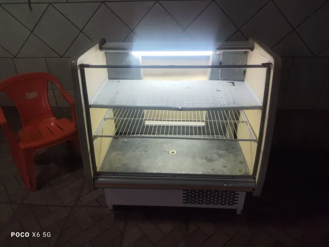 Balcão Expositor vitrine Refrigerado Gelopar - C Iluminação oportunidade