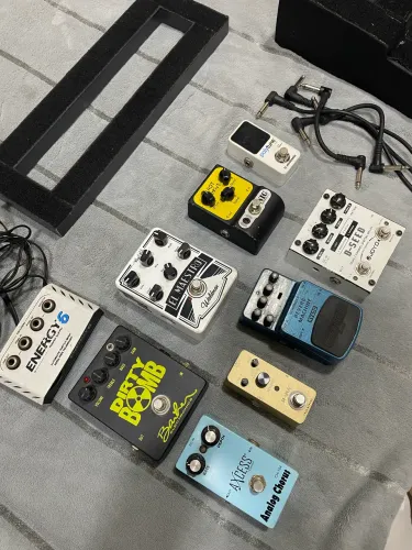 Pedais de guitarra