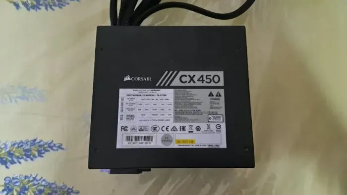 Fonte Corsair CX450 450W - Funcionando