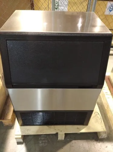 Máquina de gelo 90kg dia