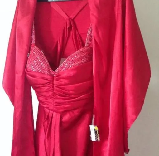 Vestido Longo Festa Vermelho C/ Pedraria No Busto(tam 40/42)