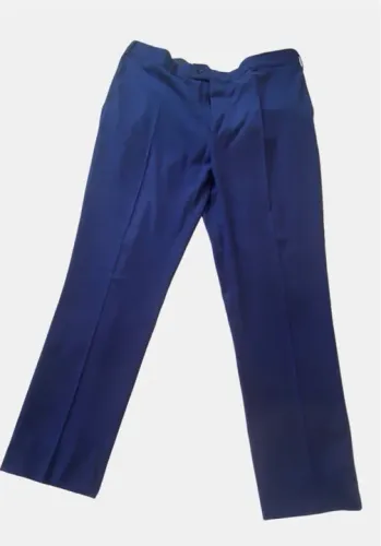 Calça alfaiataria azul moderna