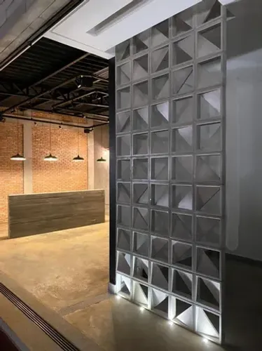 Cobogó Golubov 30x30x07cm (Acabamento liso em uma das faces)