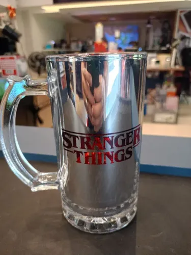 Caneca Stranger Things