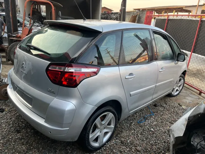 Sucata Citroen C4 Grand Picasso 2012 2.0 automático vendo peças