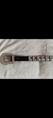 Cinto em Couro e Pedras Importado Novíssimo apenas 49reais