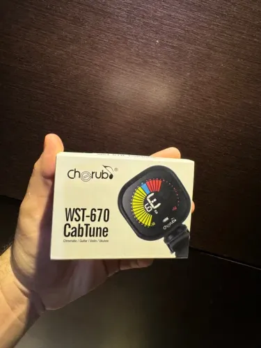 Afinador cherub wst 670 recarregável zero 