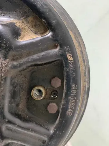  Cubo Traseiro Com Rolamento Esquerdo Renault Sandero  2016