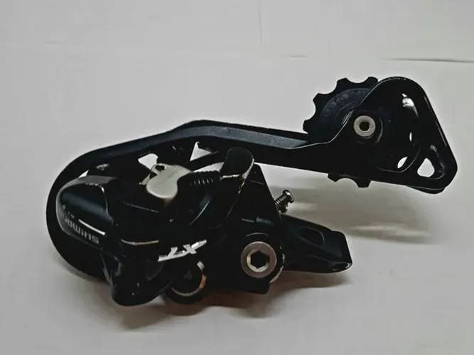 Câmbio Traseiro SHIMANO DEORE XT - RD-M781-GS 10V