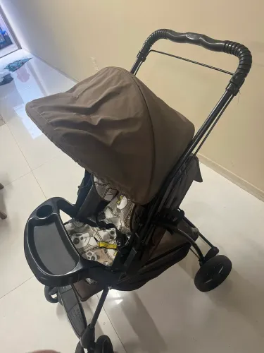 Carrinho de bebê Galzerano bem conservado