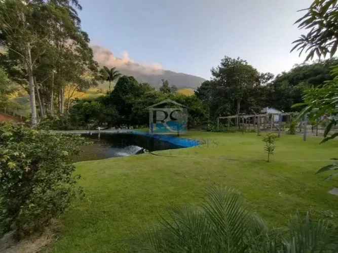Sítio em Crubixais / Sana (Serra Macaense) - Área de 33,8HA