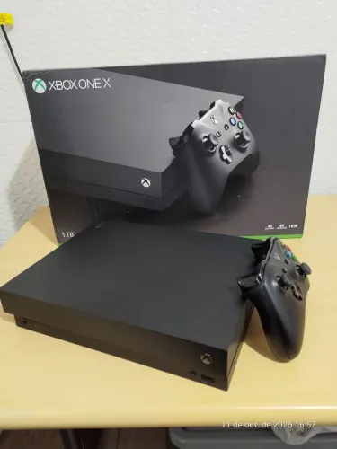 Xbox One X 1TB Microsoft